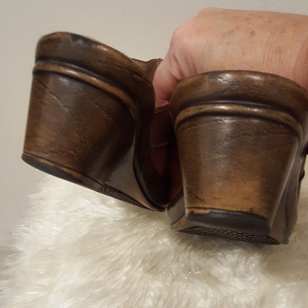 Bass Clogs. - Picture 4 of 8